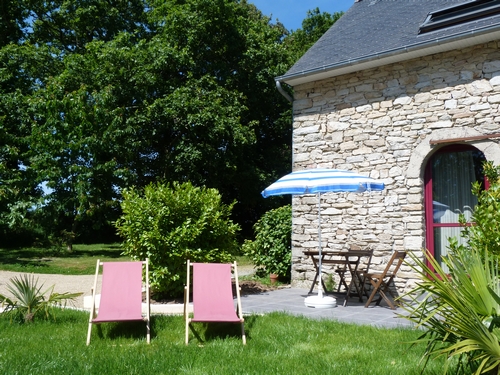 Au soleil sous les chênes Le calme au soleil